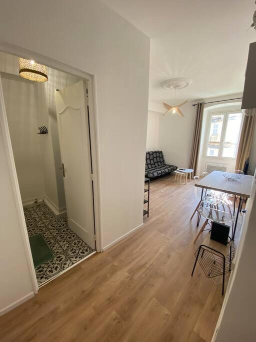 Corte Magnifique T2 45M2 Neuf 5 Personnes Place St Marcel Hyper Centre Wifi Lave Linge Tv Ngoại thất bức ảnh